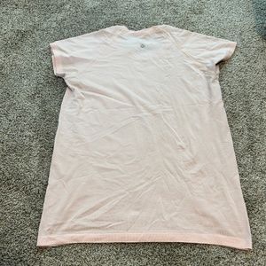 Lululemon Swiftly Tech Short-Sleeve Shirt 2.0 in Pink Mist